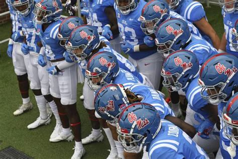 cfb odds vegas|College football by the odds: Las Vegas picks for every Week 1 .